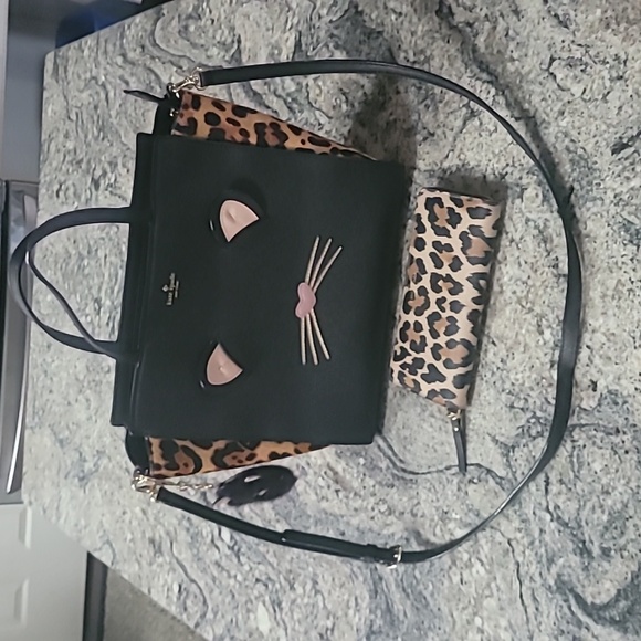 Kate Spade Bag & Wallet Run Wild Large Crossbody Bag - Picture 14 of 16